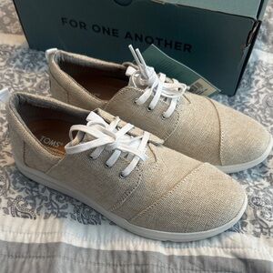 TOMS Women’s Natural Metallic Canvas Sneakers